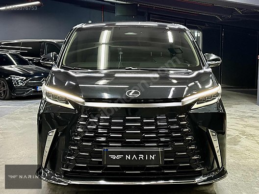 Lexus LM